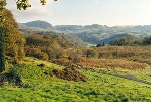 View of Manod Mawr and Vale of Ffestiniog from Hafod