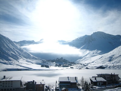 Central 6 Person 47m2 Apartment. Amazing South Facing Balcony. 150m To Ski Lifts