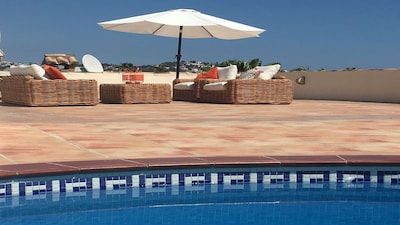 Private villa 800m from the Beach, Magnificent Roof-top Terrace, Private Pool 