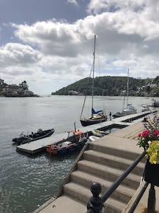 Double Bedroom Flat In The Heart Of  Dartmouth
