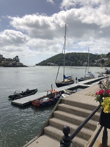 Double Bedroom Flat In The Heart Of  Dartmouth