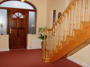 Front door entrance / hallway