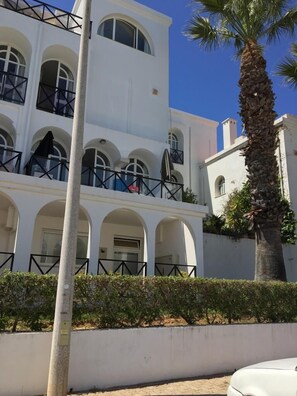 view of apartment, balcony side. 