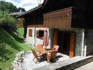 Apartment's terrace in summer.
Appartements terrasse en été.