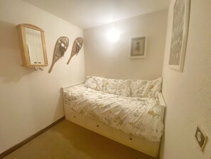 Bedroom, set up with single bed/ sofa