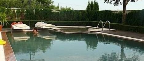 8x4 swimming pool