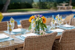 Dining "al fresco"