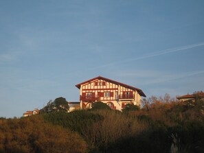 Etche Carola  coté mer
plage de Parlementia