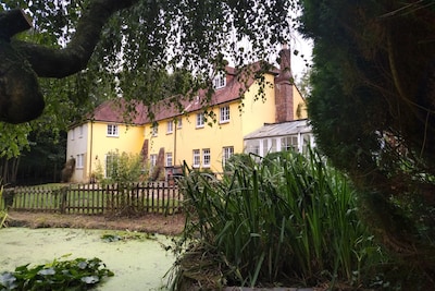 Peaceful 18th C Country House In The Heart Of A Nature Reserve, Near Chichester