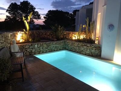 Sehr schönes typisches Ibiza Haus, mit herrlichem Meerblick.