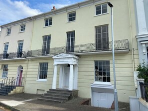 Waterloo House, Grade 2 Listed Town House