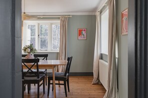 Ground floor: Dining room