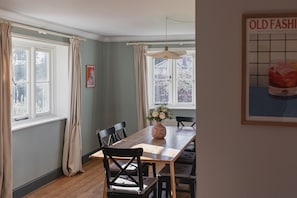 Ground floor: Dining room