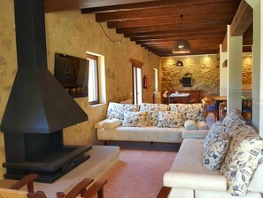 Communal lounge/ TV room,Living room