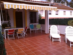 Front terrace