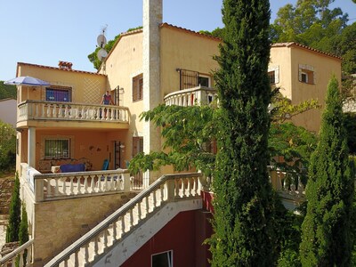 Casas Buendia Costa Brava geräumig und elegant