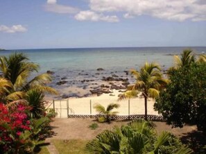 Sea view in front of villa