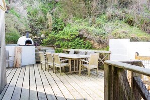 Deck and Pizza Oven