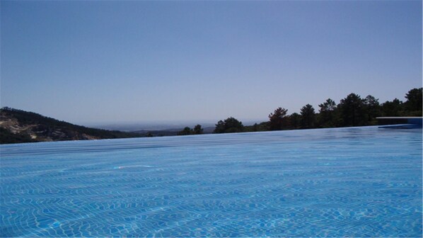 Awesome Infinity Pool with Views to the Coast