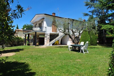 VILLA BELLAVISTA - Bardolino - con jardín.  natación