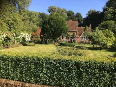 Charming country cottage in a very quiet village in Dorset. 5 large doubles.