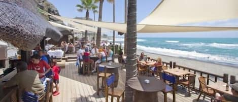 Enjoy Lunch at Luna Beach Bar & Restaurant, just 50m from our apartment.