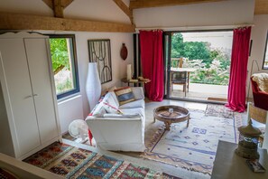 The interior is finished to a high standard and has spectacular views!