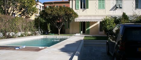 House and pool