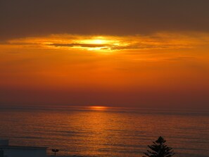 Sur le Balcon, au coucher du soleil
