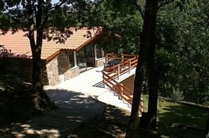 The path to the cottage