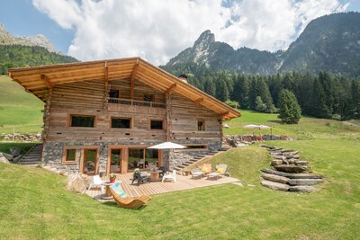 Charmante Vermietung mit Schwimmbad und Sauna