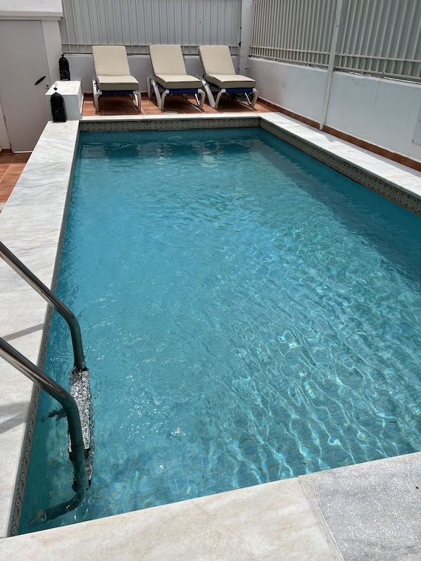 your own private pool, including suntrap
