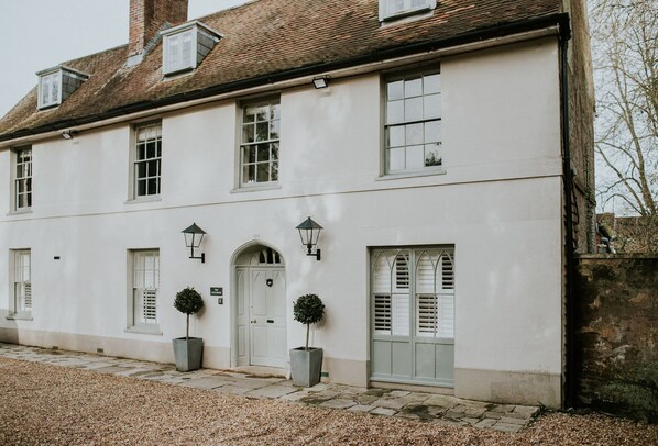 The Gate House, Wimborne