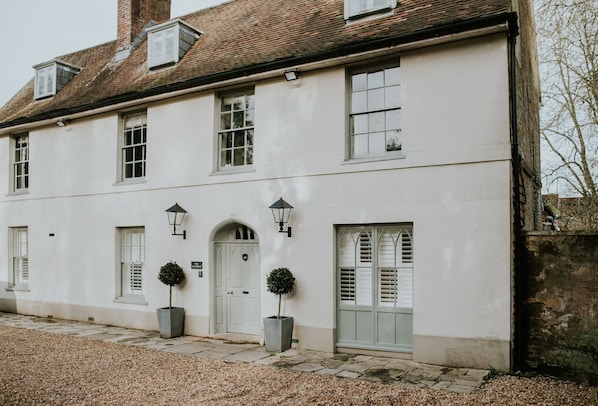 The Gate House, Wimborne