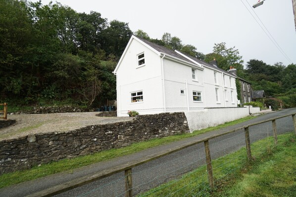 The Cottage with drive up on left