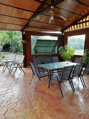 Outdoor dining