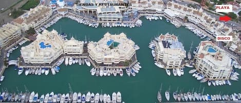 Vista aérea de Puerto Marina