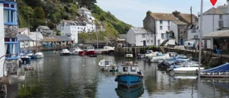 Waterside Cottage when looking from the Harbour