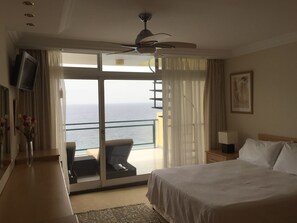 Master bedroom with sea view