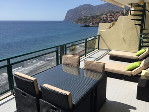 Private balcony with sea & mountain view