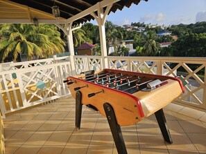 Babyfoot pour des parties entre amis ou en famille
