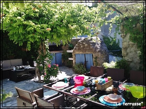 Outdoor dining