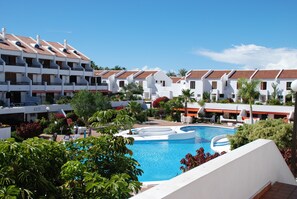 POOL AND GARDENS