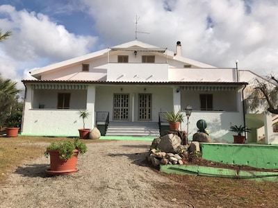 Casa de vacaciones en completa tranquilidad en Capo Vaticano