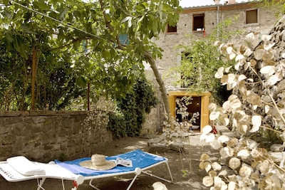 Nice holiday home at the foot of the Canigou with garden 