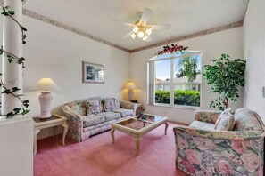 Lounge - Front of house