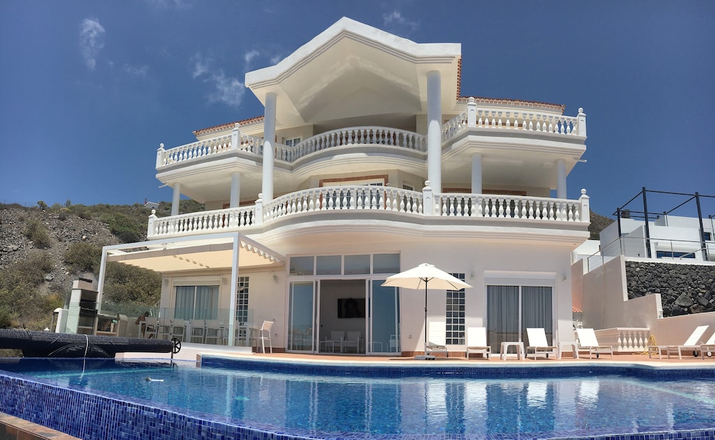 Picture of villa