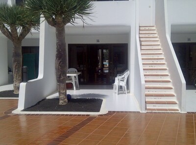 Orientación sur Villa piscina con vistas en Costa Teguise. Excelente ubicación. 