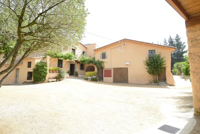 Casa rural con piscina y barbacoa en el Montseny