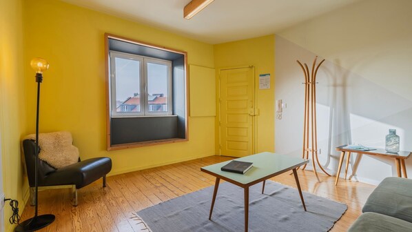 A colorful living room for fun stay in Lisbon.
#colour #family #design #portugal #pt #lisbon